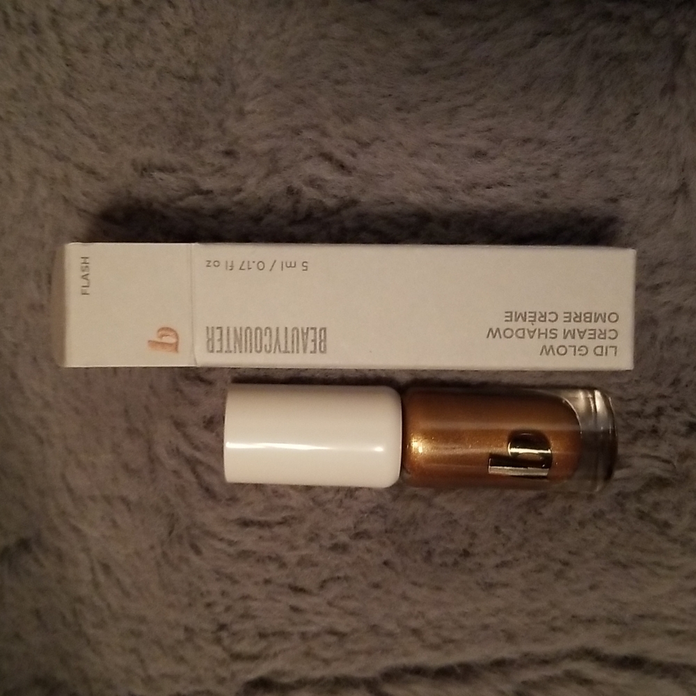 Beautycounter lid glow-Flash color